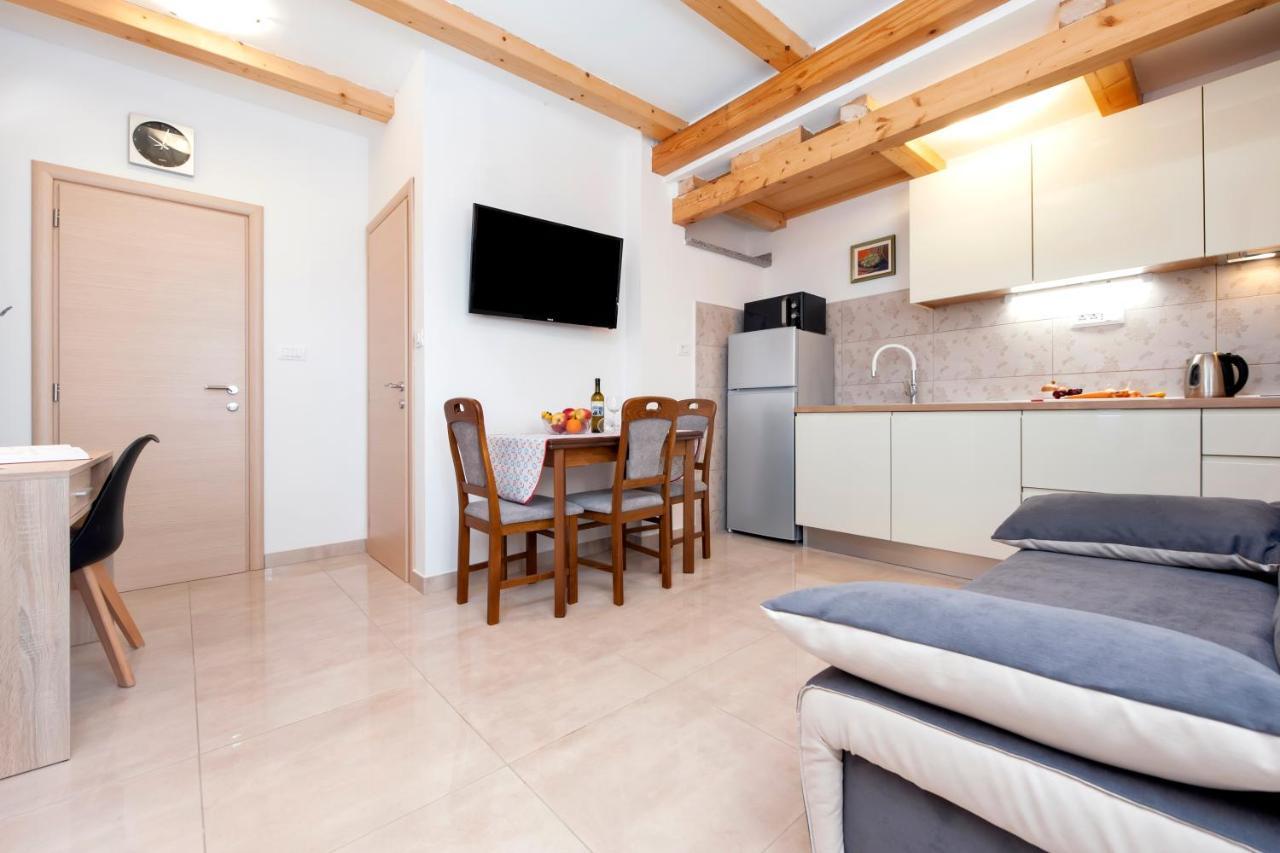 Casetta In Campagna Rovinj Exterior foto