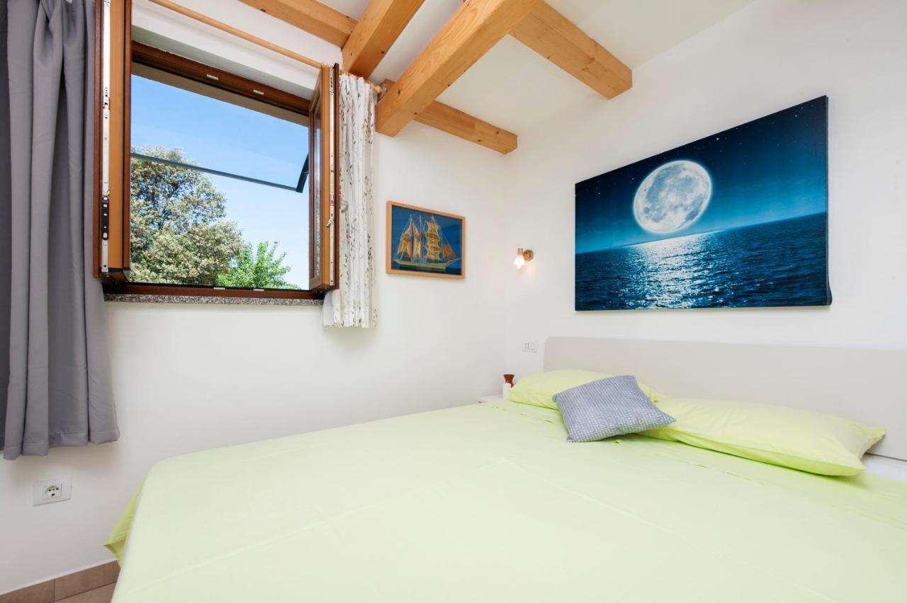 Casetta In Campagna Rovinj Exterior foto